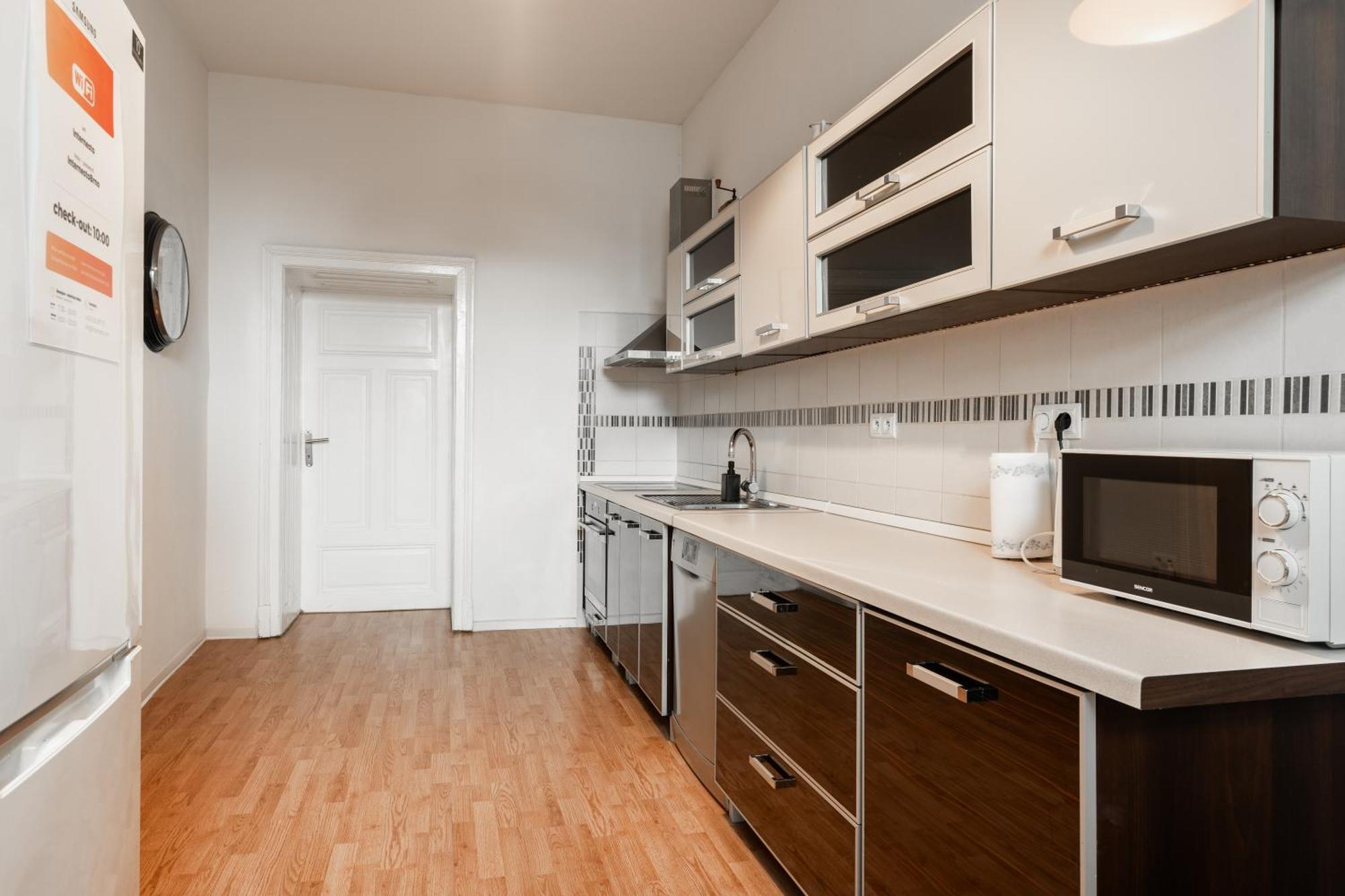 Internesto Brno Station Appartement Buitenkant foto